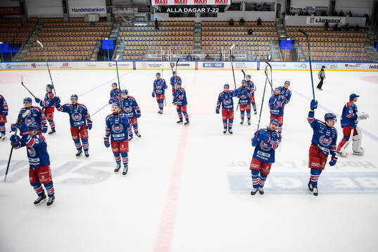 Oskarshamns spelare jublar