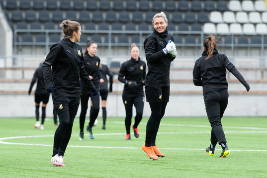 Målvakt Jennifer Falk