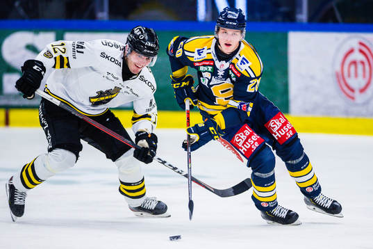 s Max Lindholm och Södertäljes Oskar Olausson