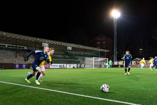 Malmö FFs Oscar Lewicki och IFK Malmös Aron Már