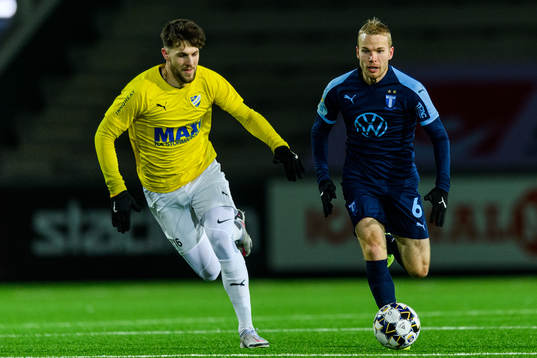 IFK Malmös Oliver Stojanovic Fredin och Malmö FFs Oscar