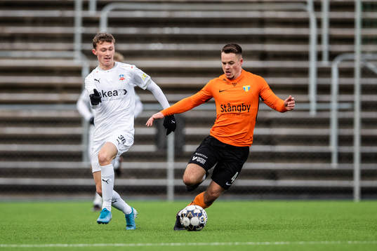 Helsingborgs Anton Nilsson och Torns Kevin Robért