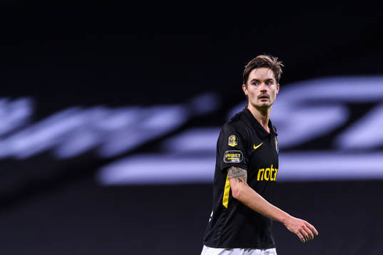 s Mikael Lustig