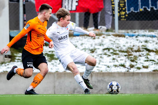Torns Adam Olofsson och Helsingborgs Simon Bengtsson