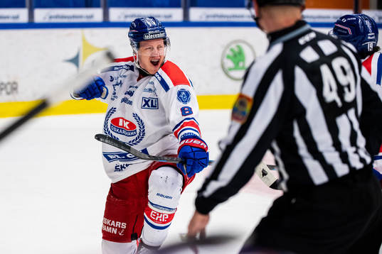 Oskarshamns Fredrik Olofsson jublar