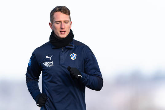 Halmstads Andreas Bengtsson före träningsmatchen i