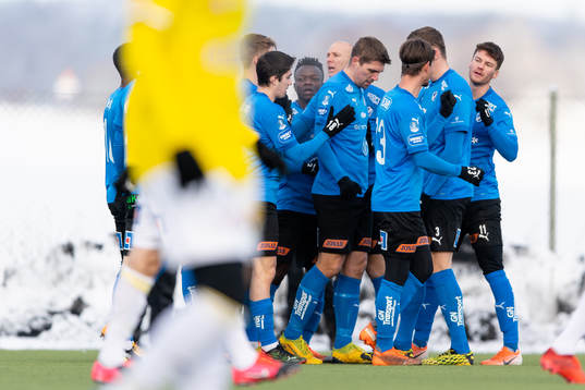 Halmstads spelare jublar