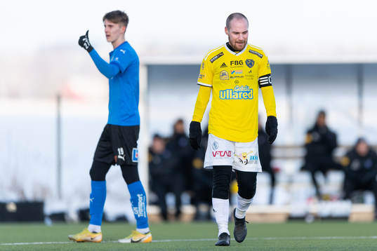 Falkenbergs Christoffer Carlsson deppar