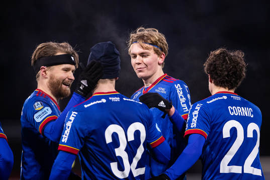 Bläddra bland fler bilder av Fotboll, Träningsmatch, Akropolis - Djurgården