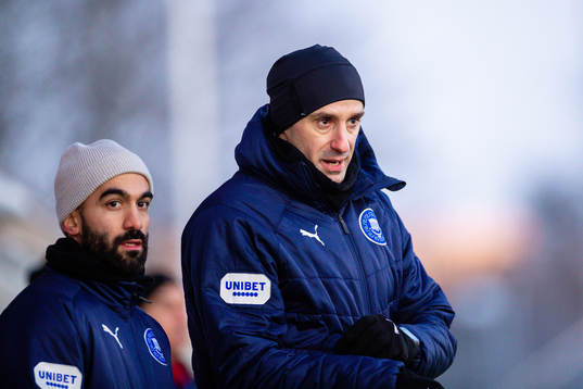 Akropolis assisterande tränare Athanasios Papadopoulos och