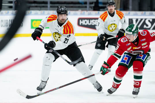 Brynäs Patrik Berglund och Frölundas Jesper Sellgren