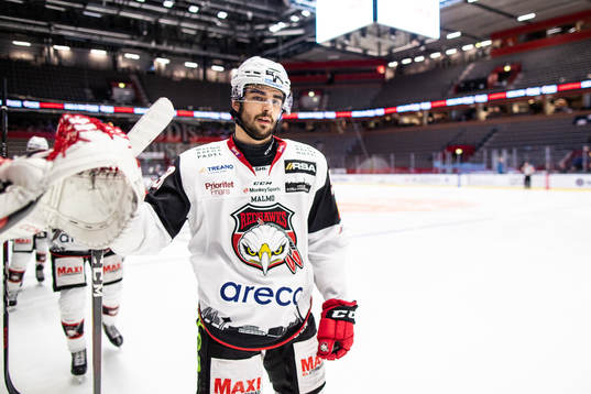 Malmö Redhawks Matt Puempel jublar