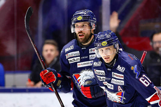 Linköpings Jonas Holös och Markus Ljungh jublar