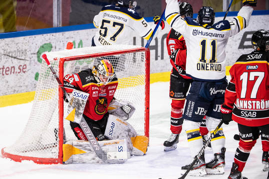 s Anton Wedin och Simon Önerud jublar