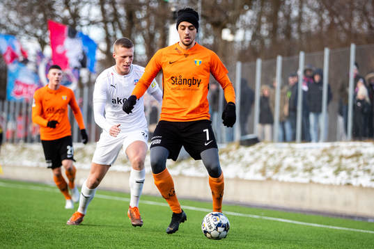 Helsingborgs Emil Hellman  och Torns Dylan Kosik Sulaiman