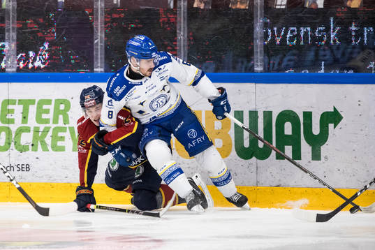 Djurgårdens William Eklund och Leksands Matt Caito