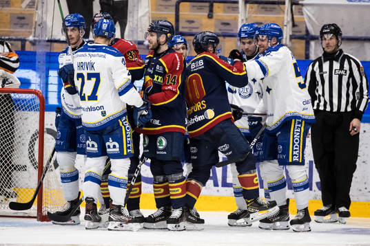 Leksands Jonas Ahnelöv och Djurgårdens Niclas Bergfors