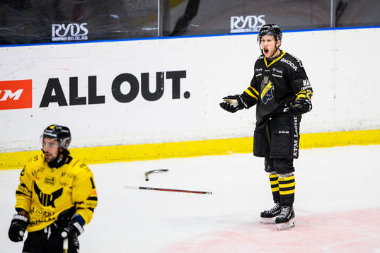 s Fredric Weigel reagerar på ett domslut