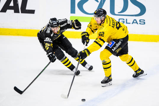 s Oscar Nord och Västerås Simon Åkerström