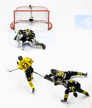 s målvakt Claes Endre, Anton Karlsson och Samuel Solem