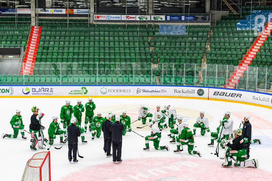 Spelarna samlas