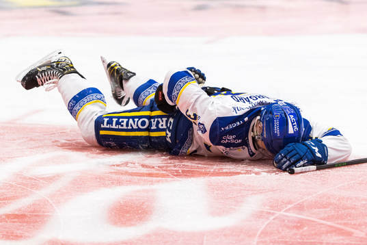 Leksands Jesper Kandergård har ont