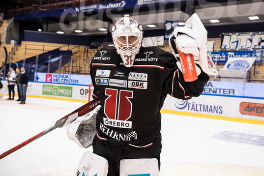 Örebros målvakt Jonas Arntzen jublar
