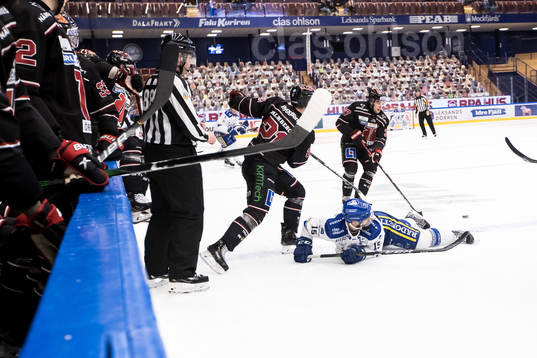 Leksands Otto Paajanen faller