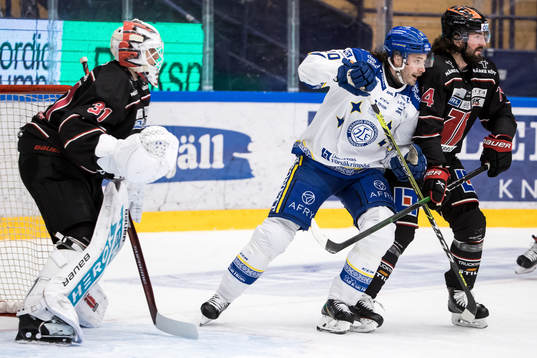 Leksands Johan Fransson och Örebros Tom Wandell framför