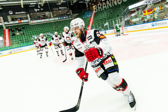 Malmö Redhawks Victor Backman jublar
