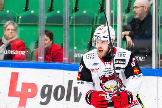 Malmö Redhawks Victor Backman jublar