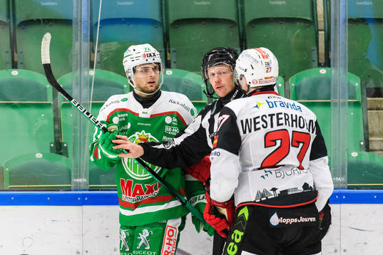 Rögles Daniel Zaar och Malmö Redhawks Pathrik Westerholm