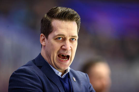 Växjös tränare Sam Hallam