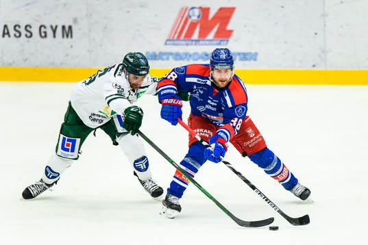 Oskarshamns Nichlas Torp och Färjestads Martin Johansson