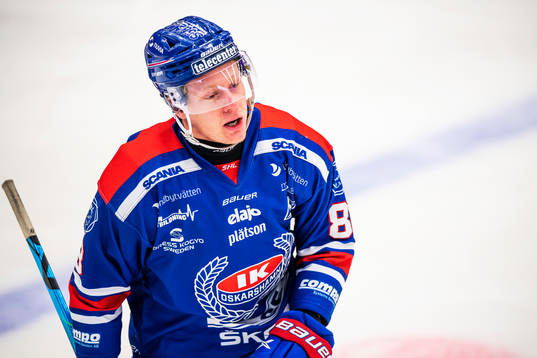 Oskarshamns Fredrik Olofsson jublar