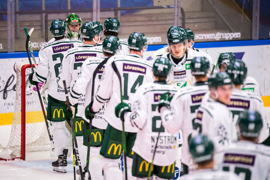 Färjestads spelare jublar
