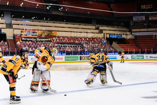Luleås målvakt Jesper Wallstedt och målvakt Joel