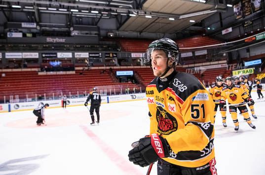 Luleås Filip Hållander jublar