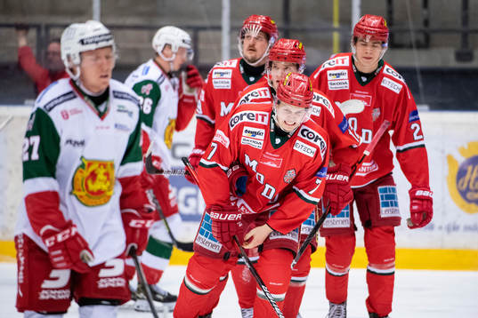 Modos Patrik Karlkvist, Tobias Åhström och William