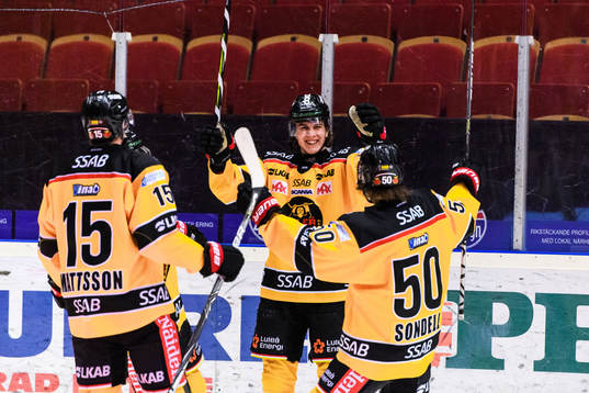 Luleås Radek Muzik jublar