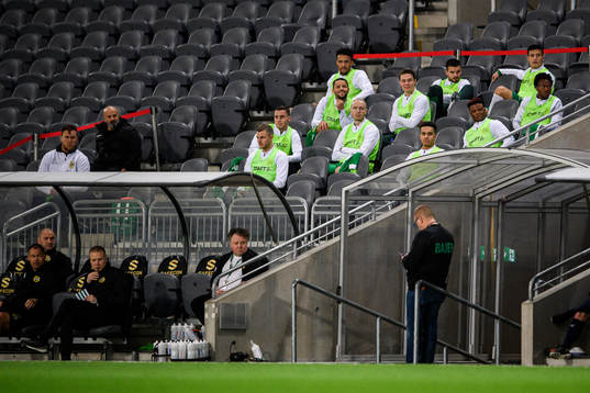 Hammarbys avbytare Richard Magyar, Jeppe Andersen, Vladimir
