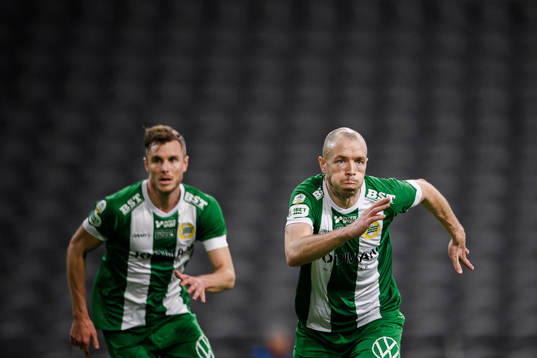 Hammarbys Richard Magyar och  Jon Gudni Fjóluson