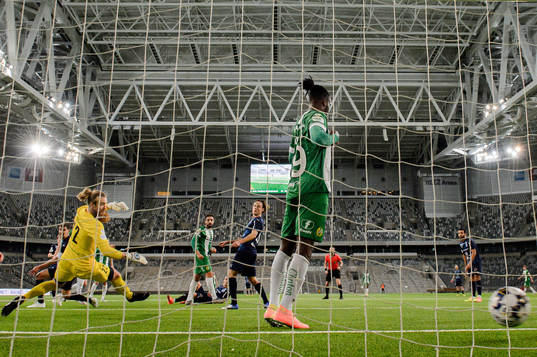 Hammarbys Jusef Erabi gör 1-1 bakom Akropolis målvakt