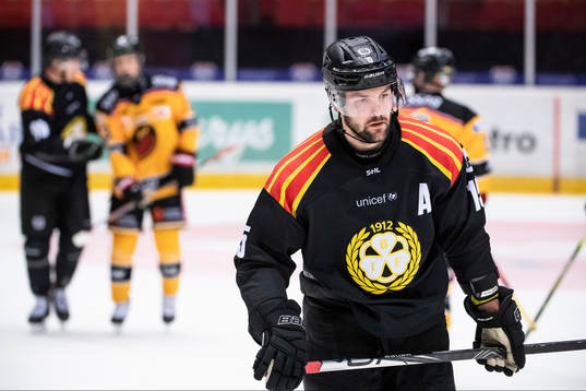 Brynäs Simon Bertilsson deppar