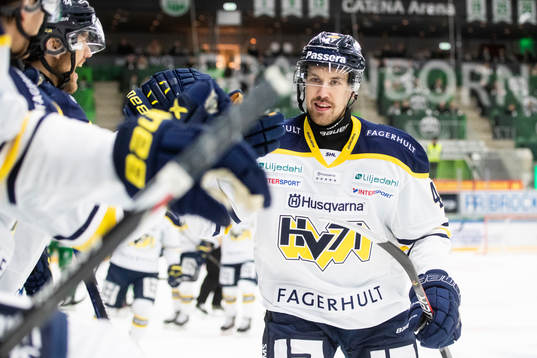 s Miska Siikonen jublar