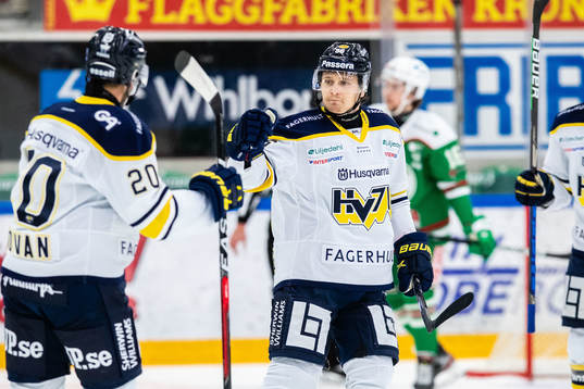 s Fredrik Forsberg jublar