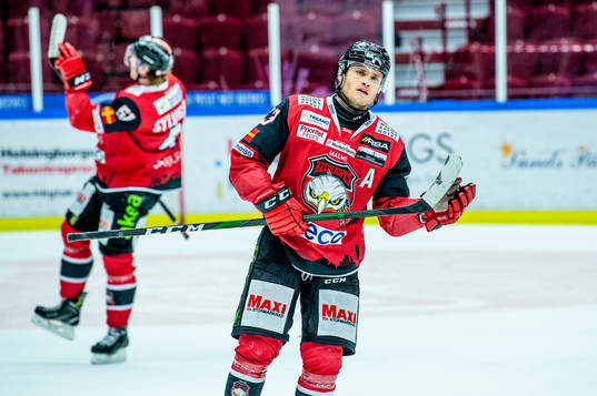 Malmö Redhawks Christoffer Forsberg jublar
