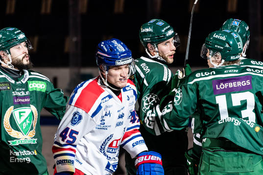 Bläddra bland fler bilder av Ishockey, SHL, Färjestad - Oskarshamn