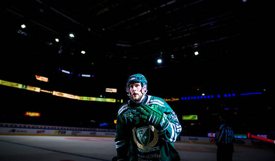 Färjestads Per Åslund jublar