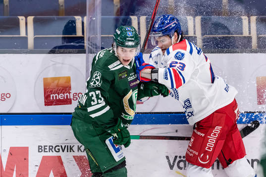 Färjestads Albert Johansson och Oskarshamns Andrew O´Brien